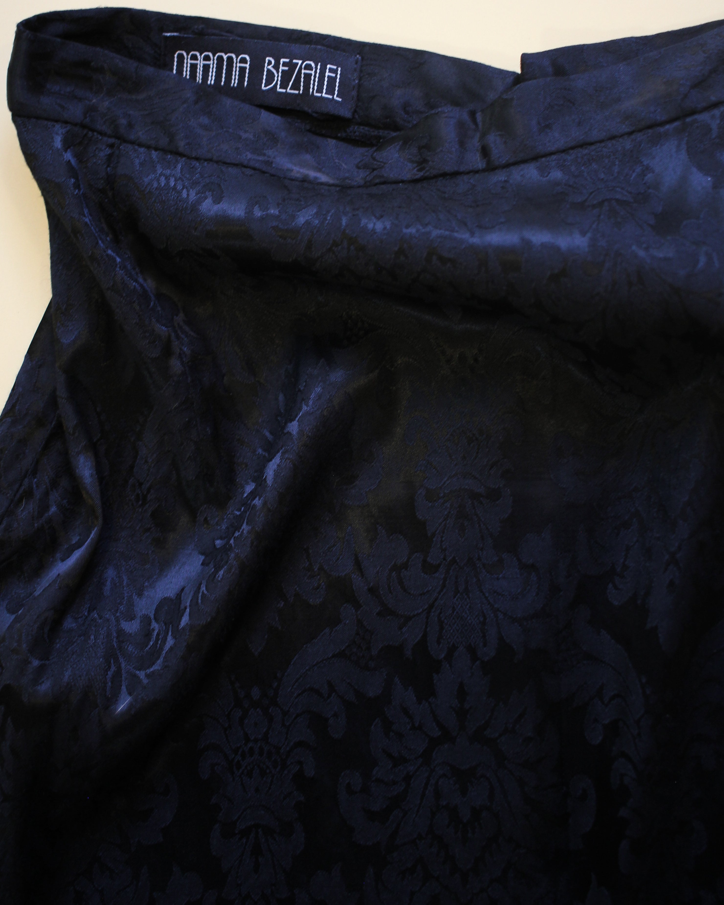 Black jacquard slit skirt