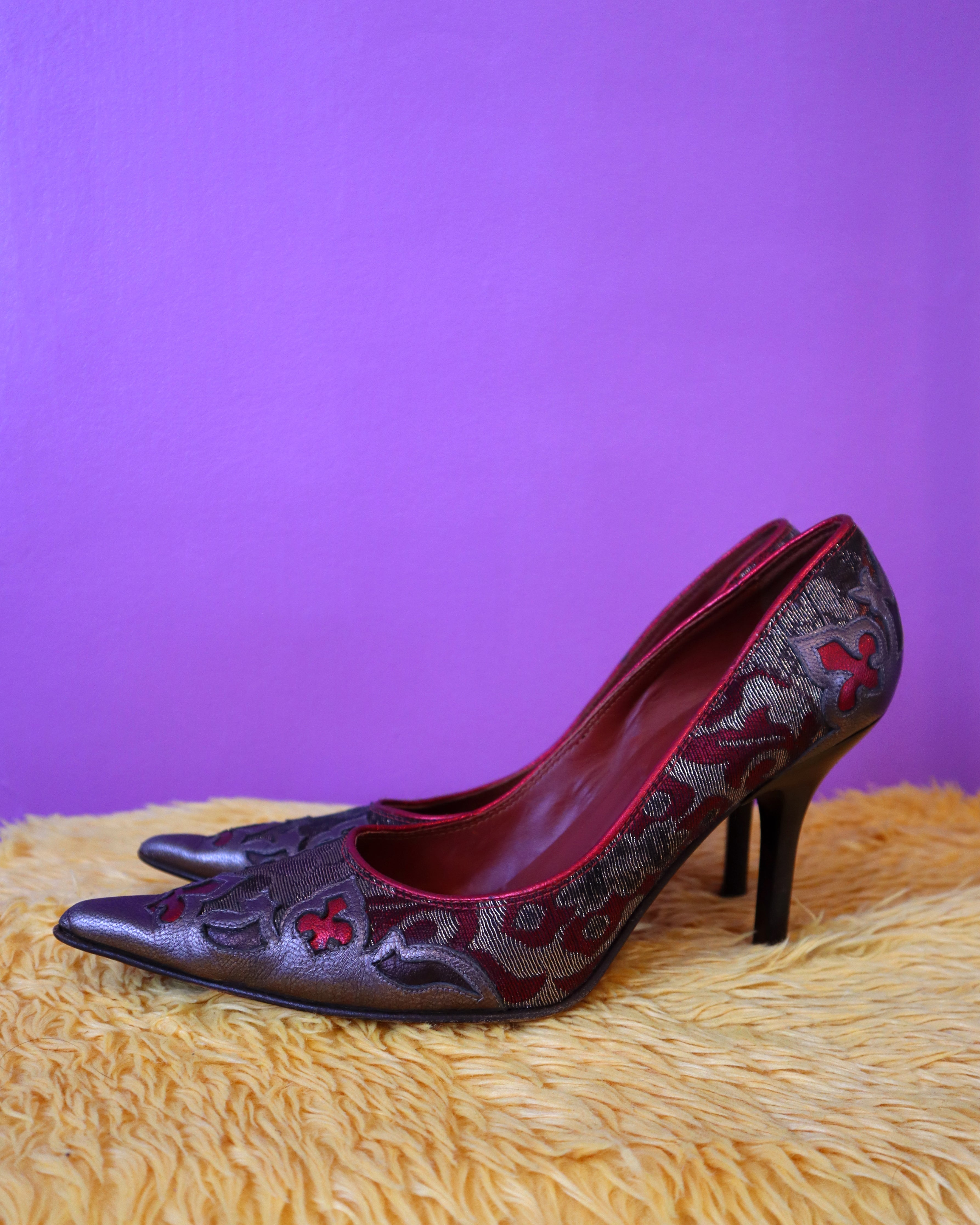 Donald J Pliner Jacquard Tapestry Heels